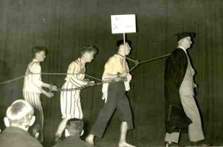 Cottage Pie Performance, circa 1940.